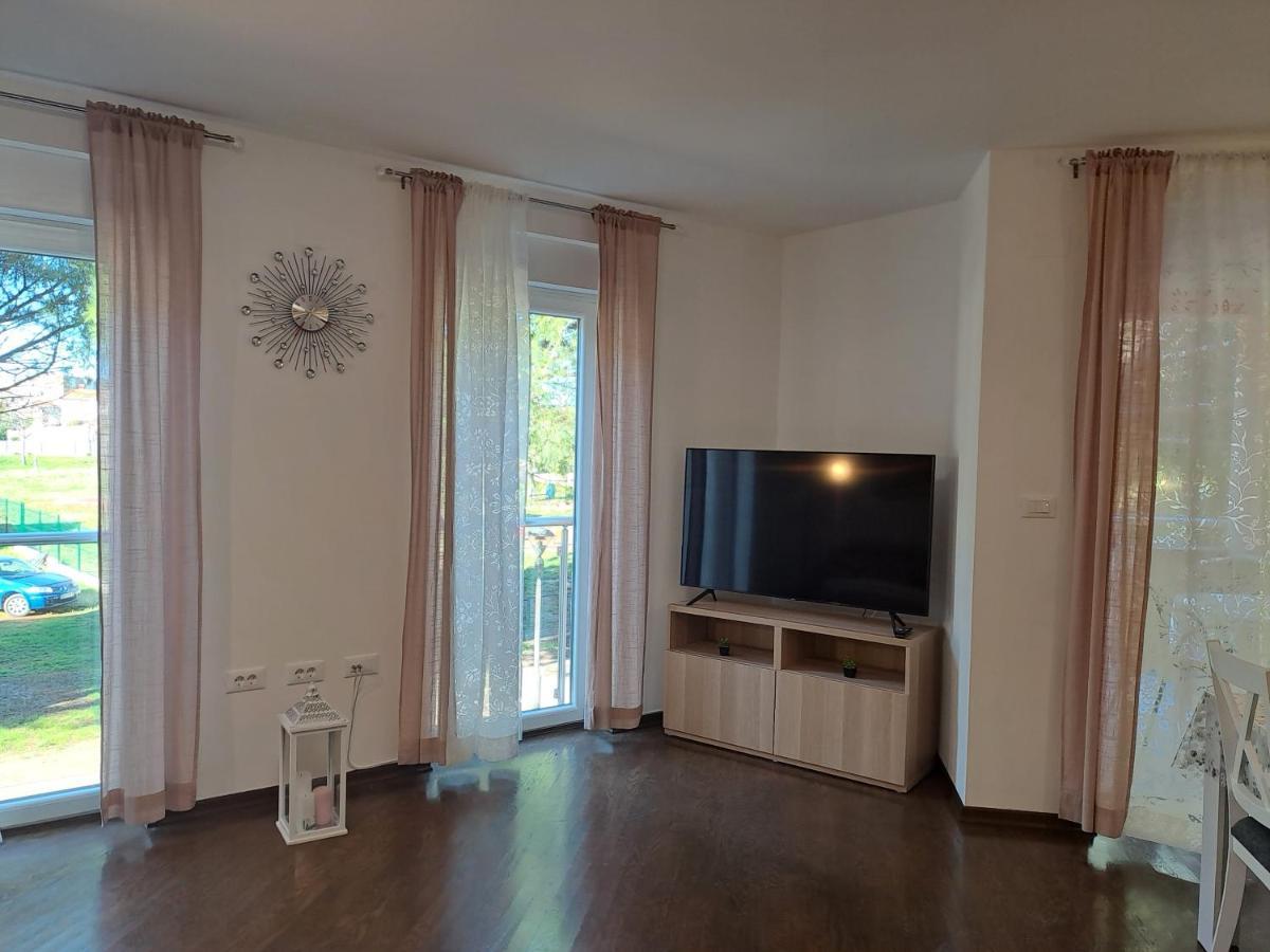 Apart Centar Umag Edda Joakima Rakovca 7 E 52470-Umago Esterno foto